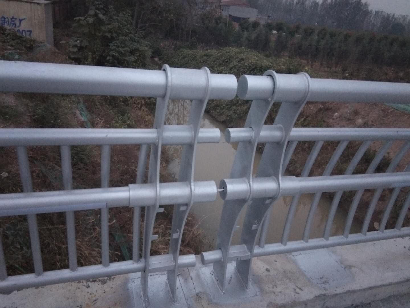 河南景观灯光护栏安装